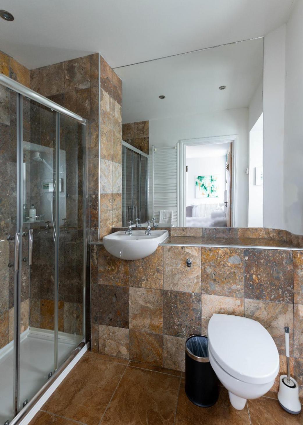 Marine Rooms Thurso Exterior photo
